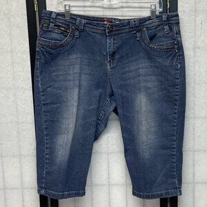Kiss Therapy Embellished Zip Pocket Faded Capri Crop Denim Jeans Medium Wash 16